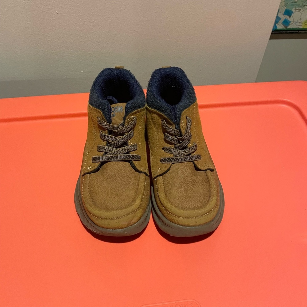 OshKosh B'gosh Tan and Navy Kids Boots
